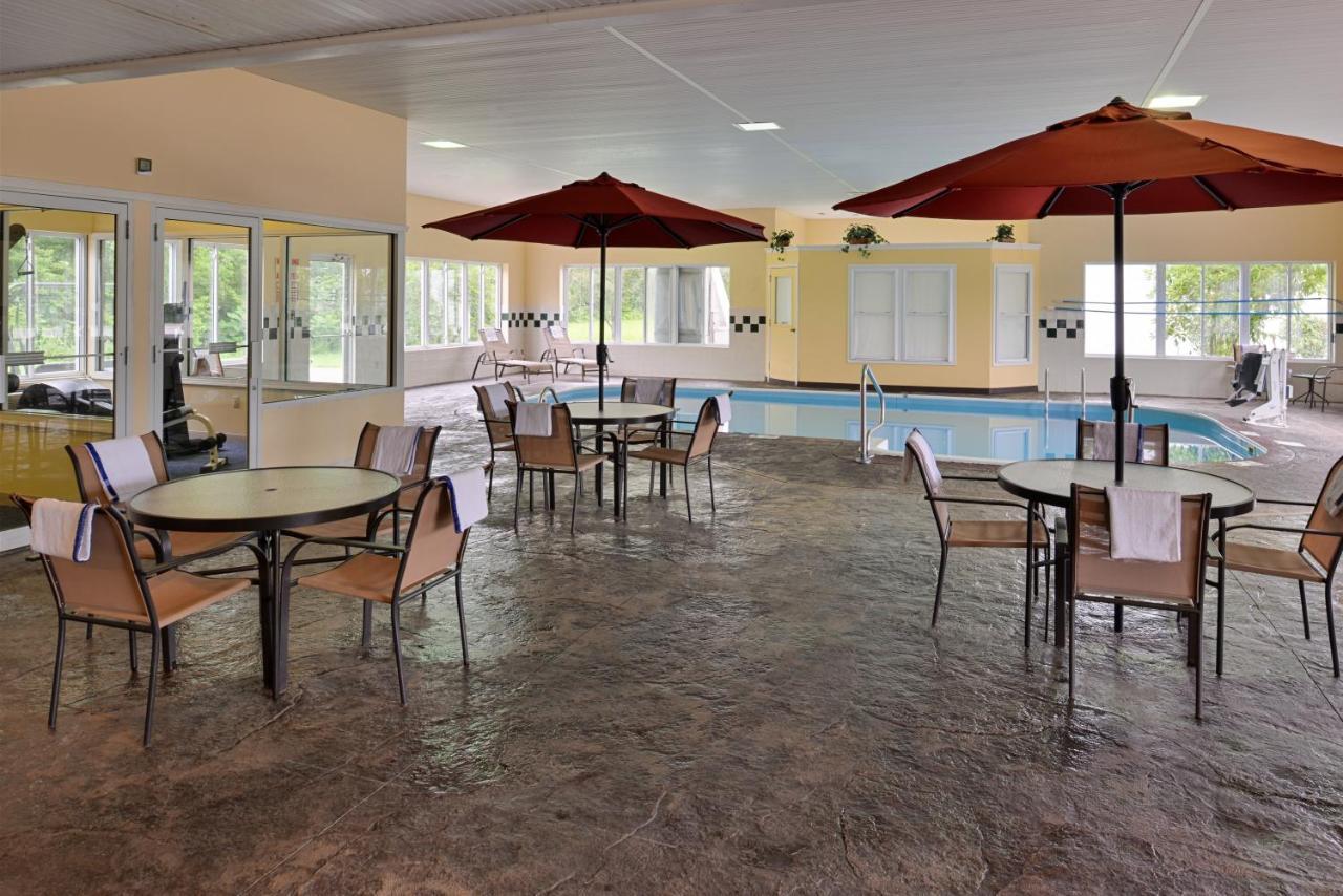 Red Roof Inn Sandusky - Milan Luaran gambar