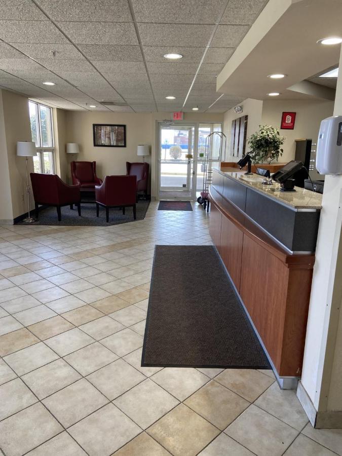 Red Roof Inn Sandusky - Milan Luaran gambar