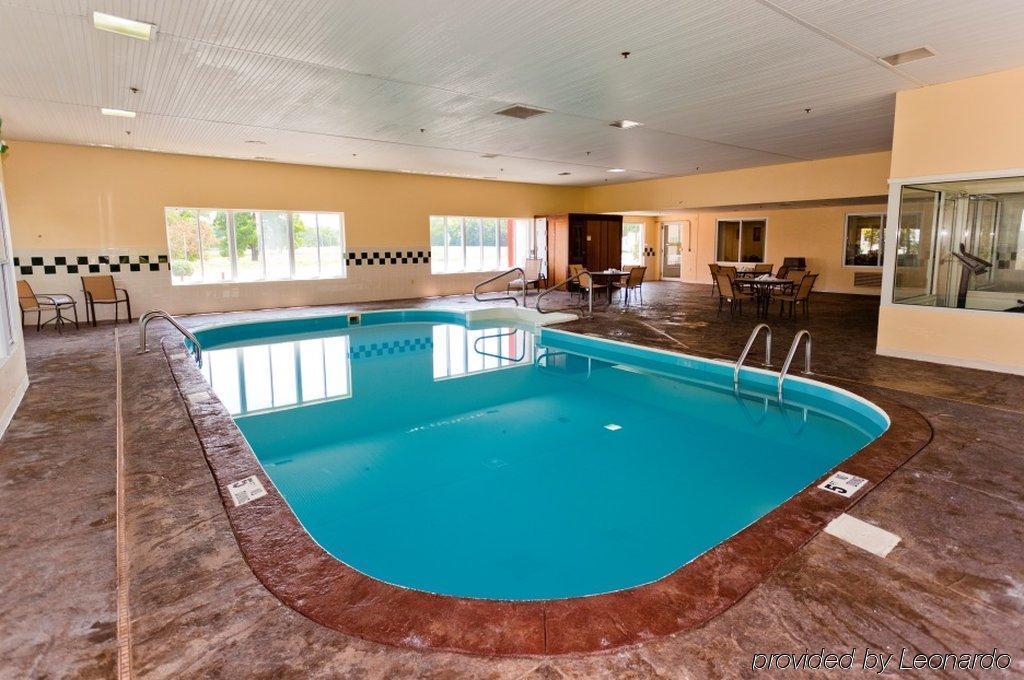Red Roof Inn Sandusky - Milan Kemudahan gambar